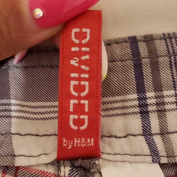 H&M - Plaid Shorts - Size 6 - Picture 3 of 4